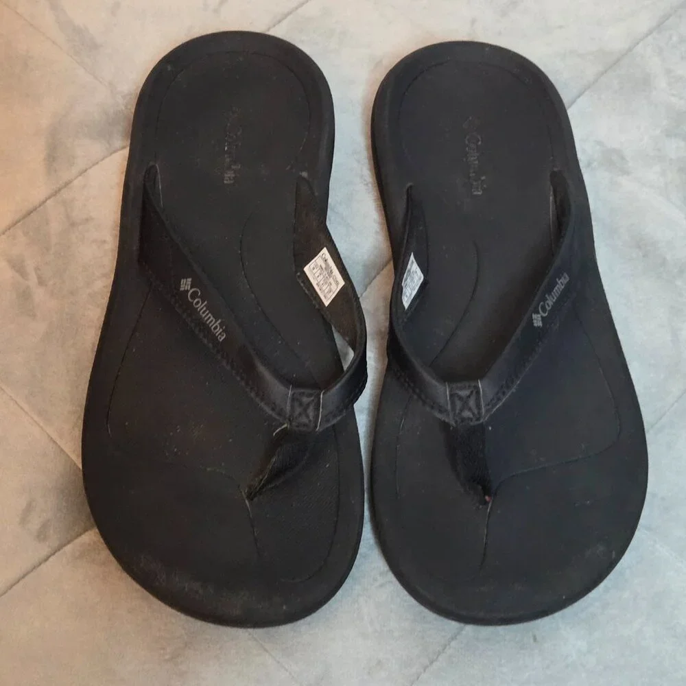 Columbia Black Flip Sandals, Men's Size‎ 8